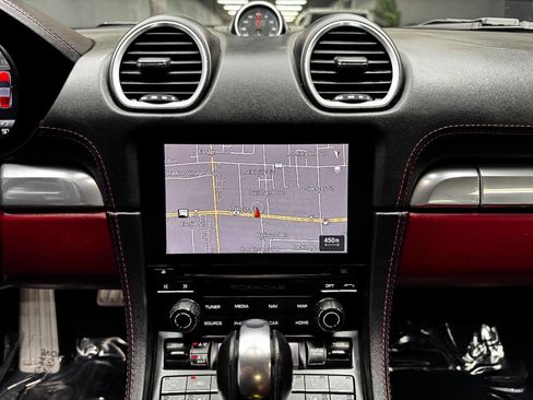 Used 2018 Porsche 718 Cayman GTS image 22