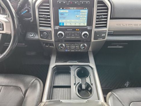 Used 2019 Ford F250 Platinum w/ Platinum Ultimate Package AWD/4WD image 11