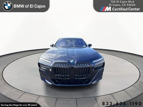 New 2025 BMW i7 xDrive60 image 3