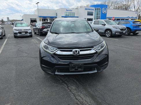 Used 2017 Honda CR-V LX image 2