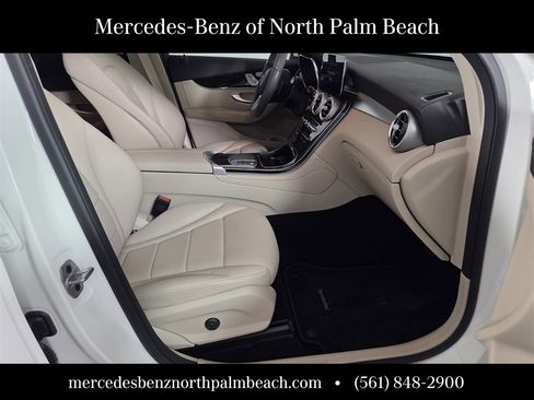 Certified 2022 Mercedes-Benz GLC 300 image 25