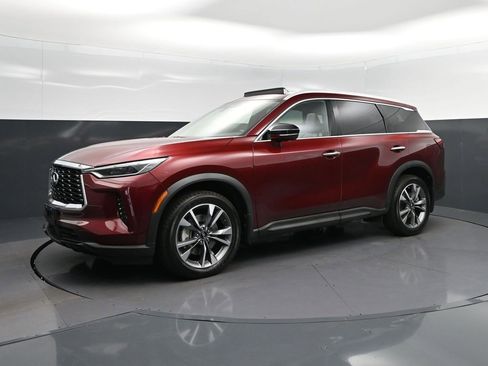 Used 2023 INFINITI QX60 Luxe w/ Cargo Package AWD/4WD image 3