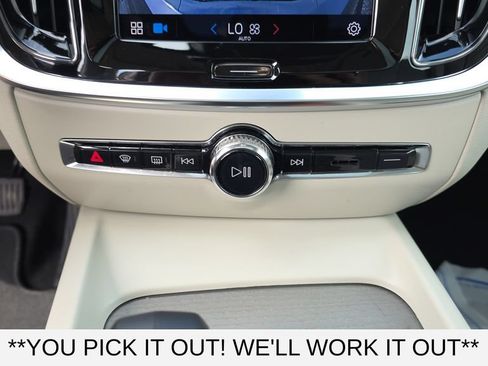 Used 2023 Volvo S60 B5 Plus FWD image 20