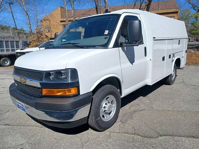 New 2024 Chevrolet Express 3500 w/ Power Convenience Package