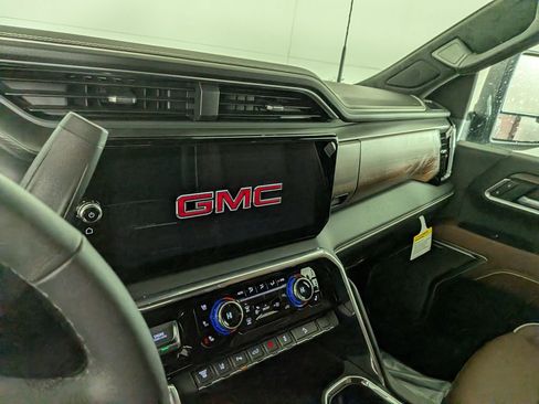 New 2026 GMC Sierra 3500 Denali Ultimate image 21