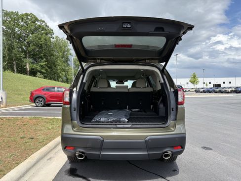New 2026 Subaru Ascent Limited AWD/4WD image 11