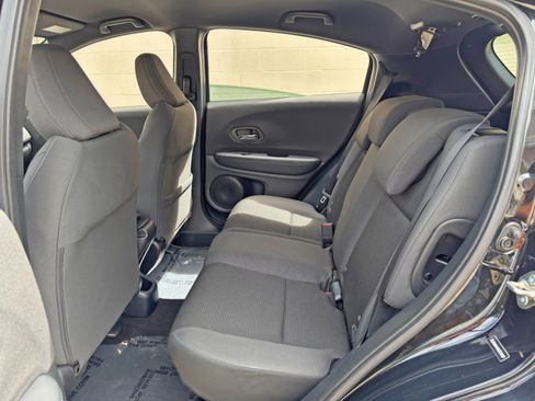 Used 2019 Honda HR-V Sport image 32