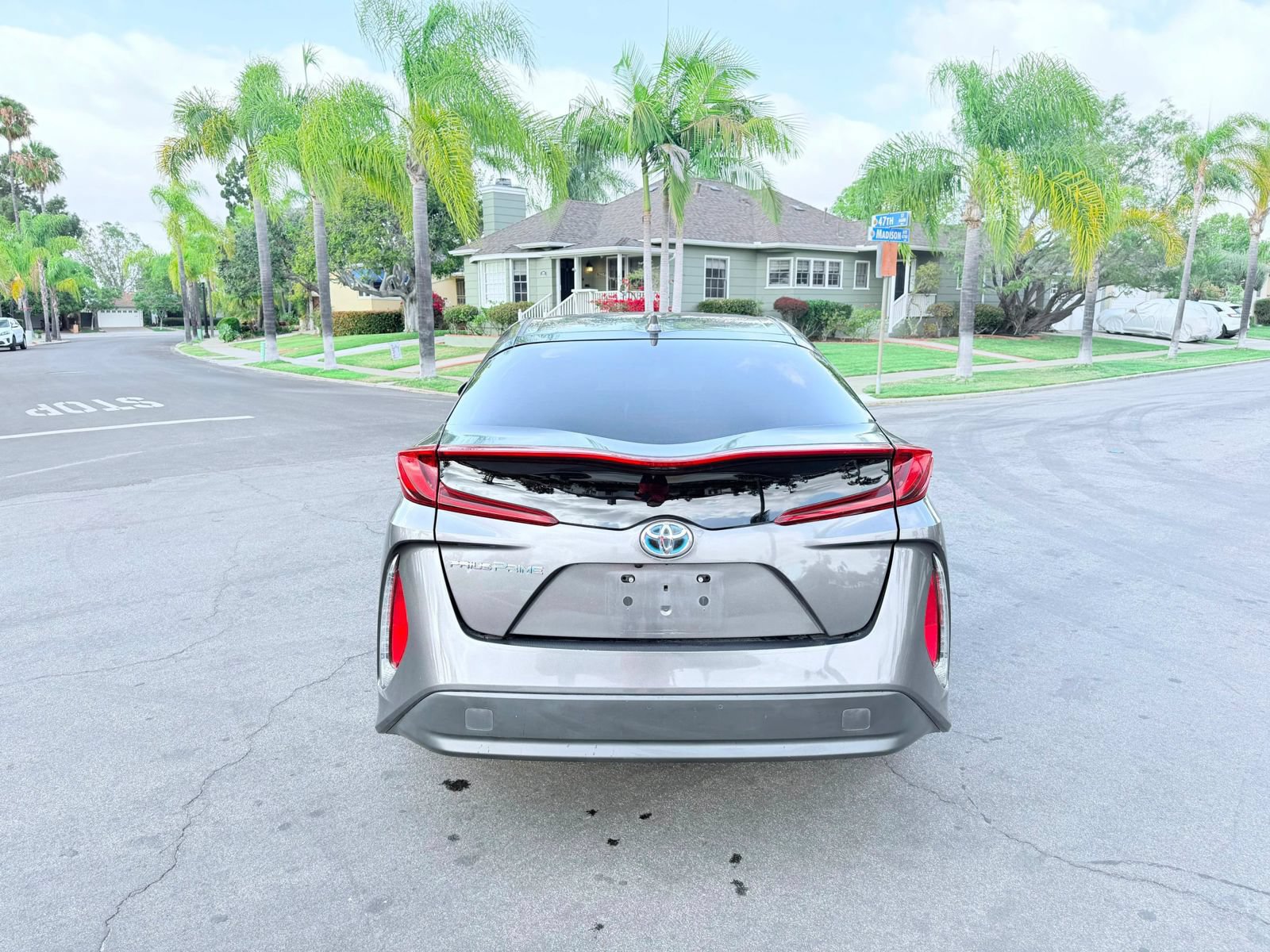 Used 2021 Toyota Prius Prime LE FWD image 9