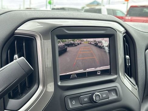 New 2026 GMC Sierra 1500 Pro AWD/4WD image 17