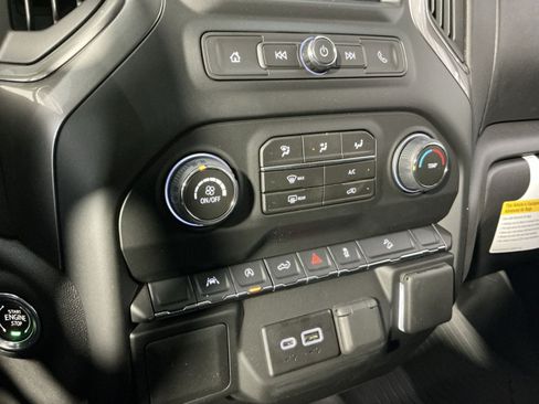 New 2026 Chevrolet Silverado 1500 Custom Trail Boss w/ Midnight Edition AWD/4WD image 21
