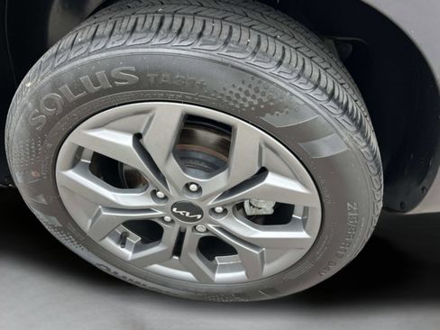 Used 2024 Kia Seltos S AWD/4WD image 36