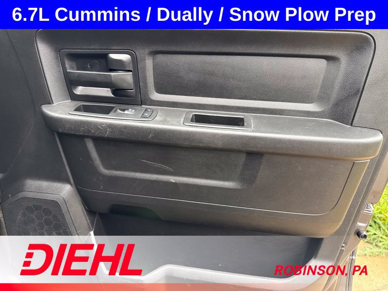 Used 2018 RAM 3500 Tradesman w/ Chrome Appearance Group AWD/4WD image 16