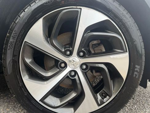 Used 2017 Hyundai Tucson Limited w/ Limited Ultimate Package 03 image 21