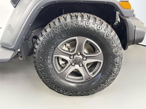 Used 2023 Jeep Wrangler Unlimited Sport AWD/4WD image 37
