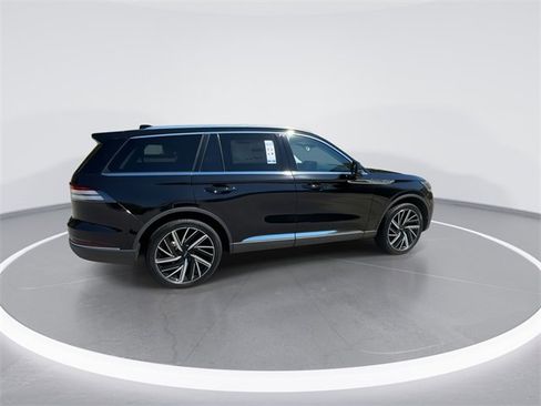 New 2025 Lincoln Aviator Reserve w/ Equipment Group 201A image 9