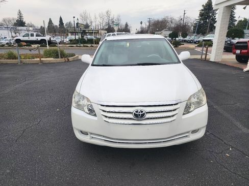 Used 2006 Toyota Avalon XLS image 8