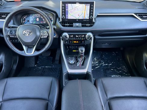 Certified 2022 Toyota RAV4 XSE AWD/4WD image 3