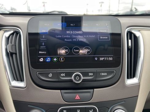 Used 2019 Chevrolet Malibu LT w/ Leather Package image 27