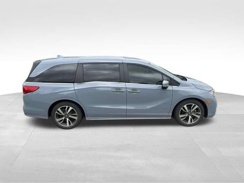 Used 2023 Honda Odyssey Touring image 2