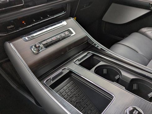 New 2025 Lincoln Aviator Reserve w/ Equipment Group 201A image 13