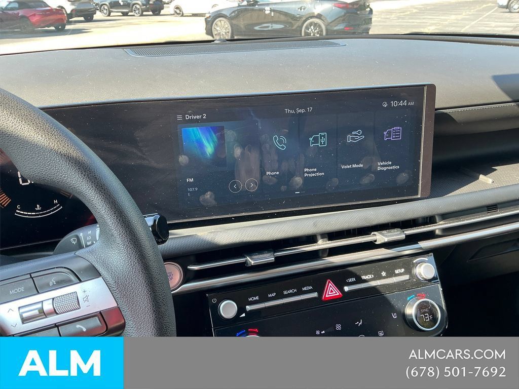 Used 2025 Hyundai Tucson SEL FWD image 13