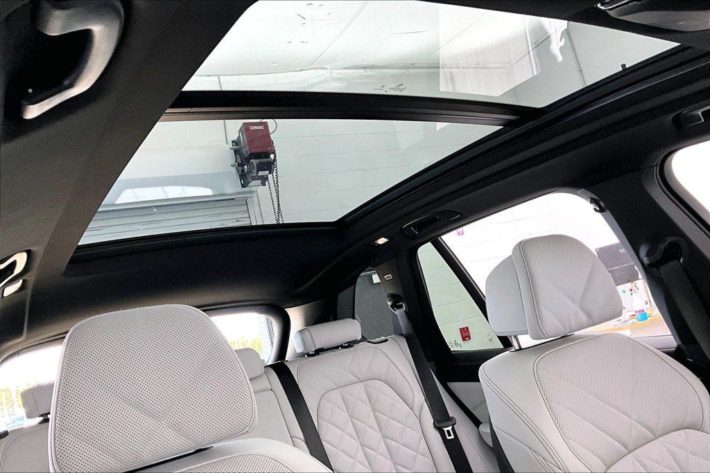Used 2026 BMW X5 xDrive40i AWD/4WD image 20