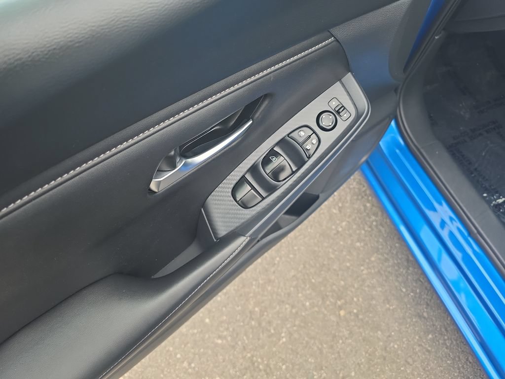 Used 2024 Nissan Sentra SV FWD image 11