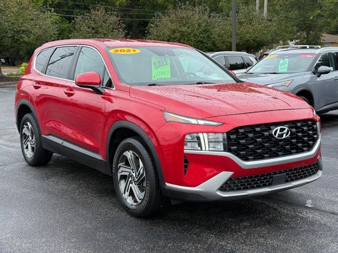 Used 2021 Hyundai Santa Fe SE image 3