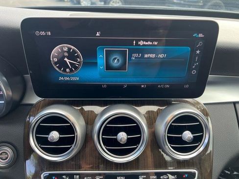 Used 2019 Mercedes-Benz C 300 4MATIC Sedan image 17