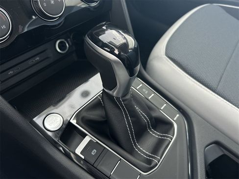 New 2026 Volkswagen Taos S image 31