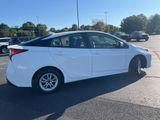 Used 2021 Toyota Prius LE image 5