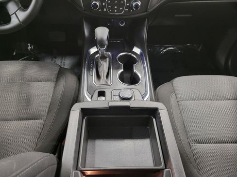 Used 2023 Chevrolet Traverse LT image 17