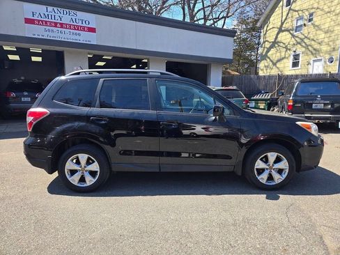 Used 2014 Subaru Forester 2.5i Premium w/ All-Weather Package AWD/4WD image 37