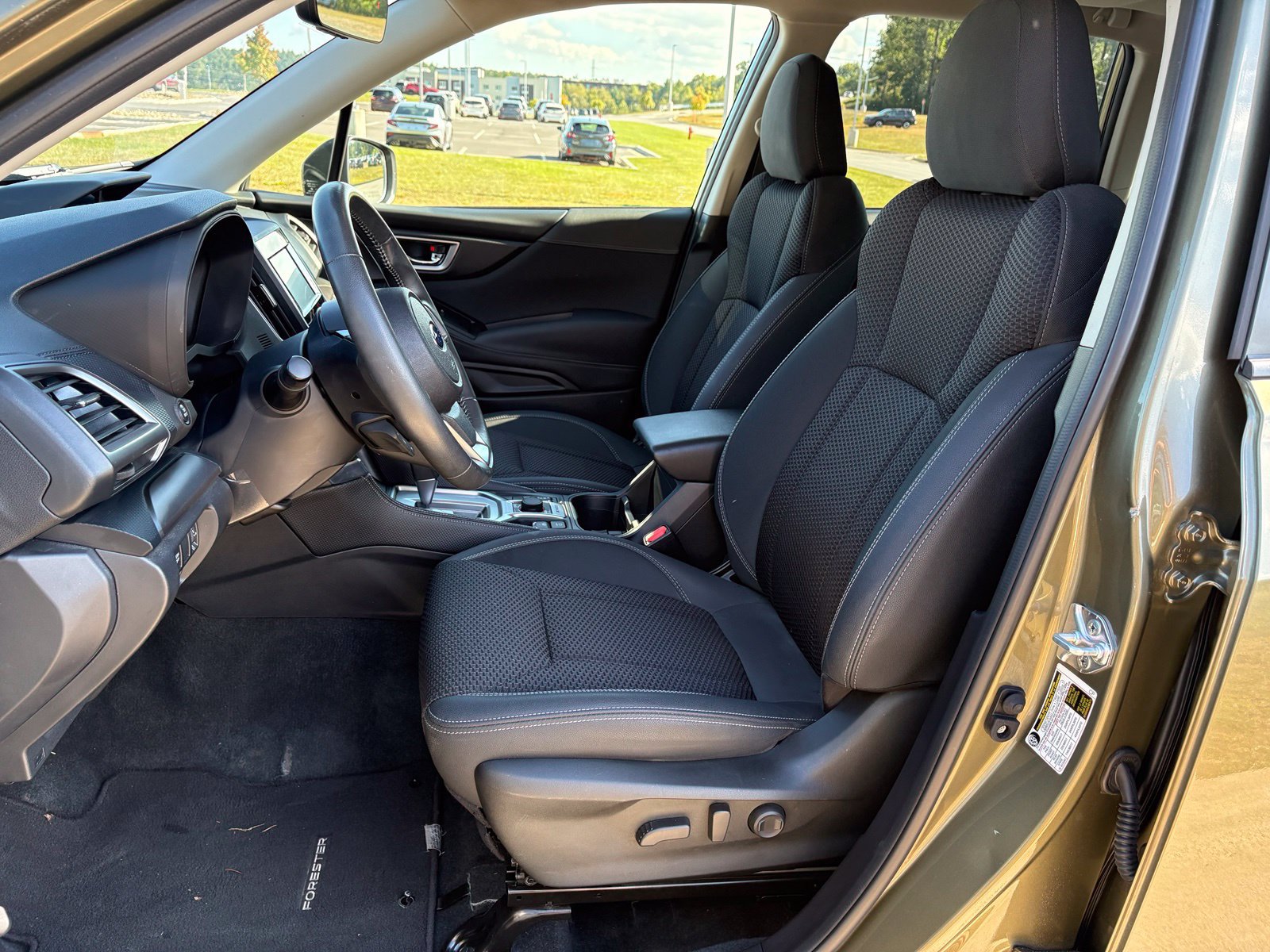 Certified 2024 Subaru Forester Premium AWD/4WD image 28