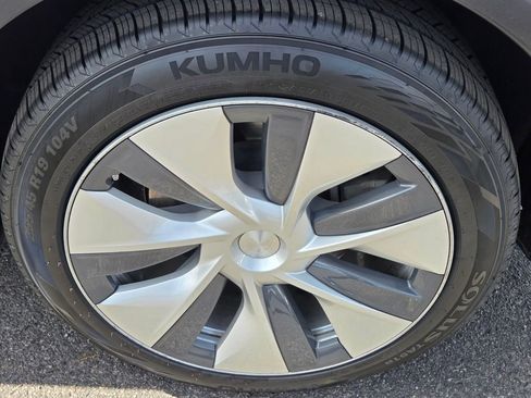 Used 2020 Tesla Model Y Long Range AWD/4WD image 11