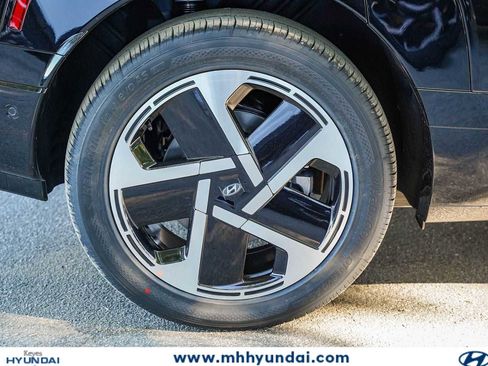 New 2026 Hyundai Ioniq 9 Calligraphy AWD/4WD image 5