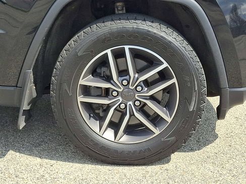 Used 2021 Jeep Grand Cherokee Limited w/ Premium Lighting Group image 9