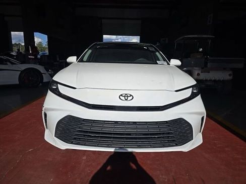 Used 2025 Toyota Camry LE w/ Convenience Package image 2