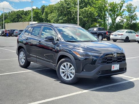 New 2026 Toyota Corolla Cross LE AWD/4WD image 31
