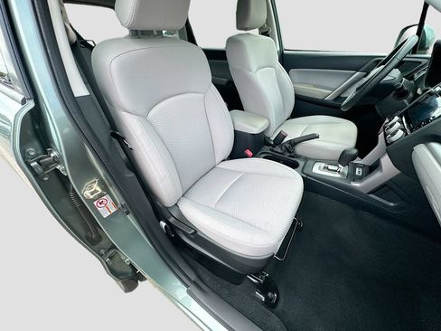 Used 2018 Subaru Forester 2.5i Premium w/ All-Weather Package AWD/4WD image 34