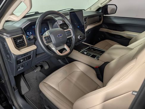 Certified 2024 Ford Expedition Limited RWD image 24