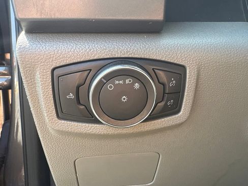Used 2022 Ford F250 XLT w/ Snow Plow Prep Package AWD/4WD image 12