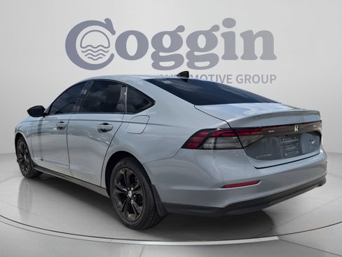 Used 2025 Honda Accord SE image 4