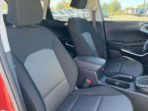 Used 2020 Kia Soul X-Line image 11