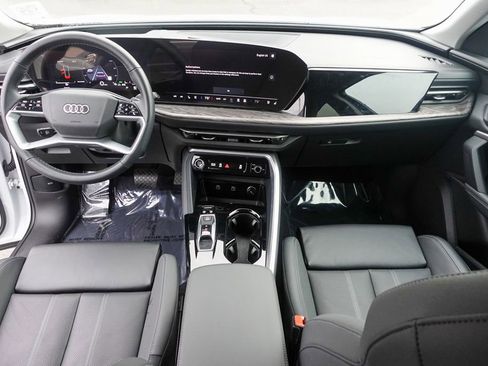 Used 2025 Audi Q5 Premium Plus w/ Premium Plus image 27