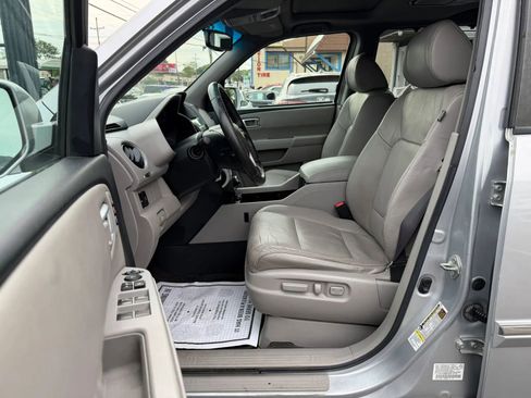 Used 2011 Honda Pilot Touring image 17