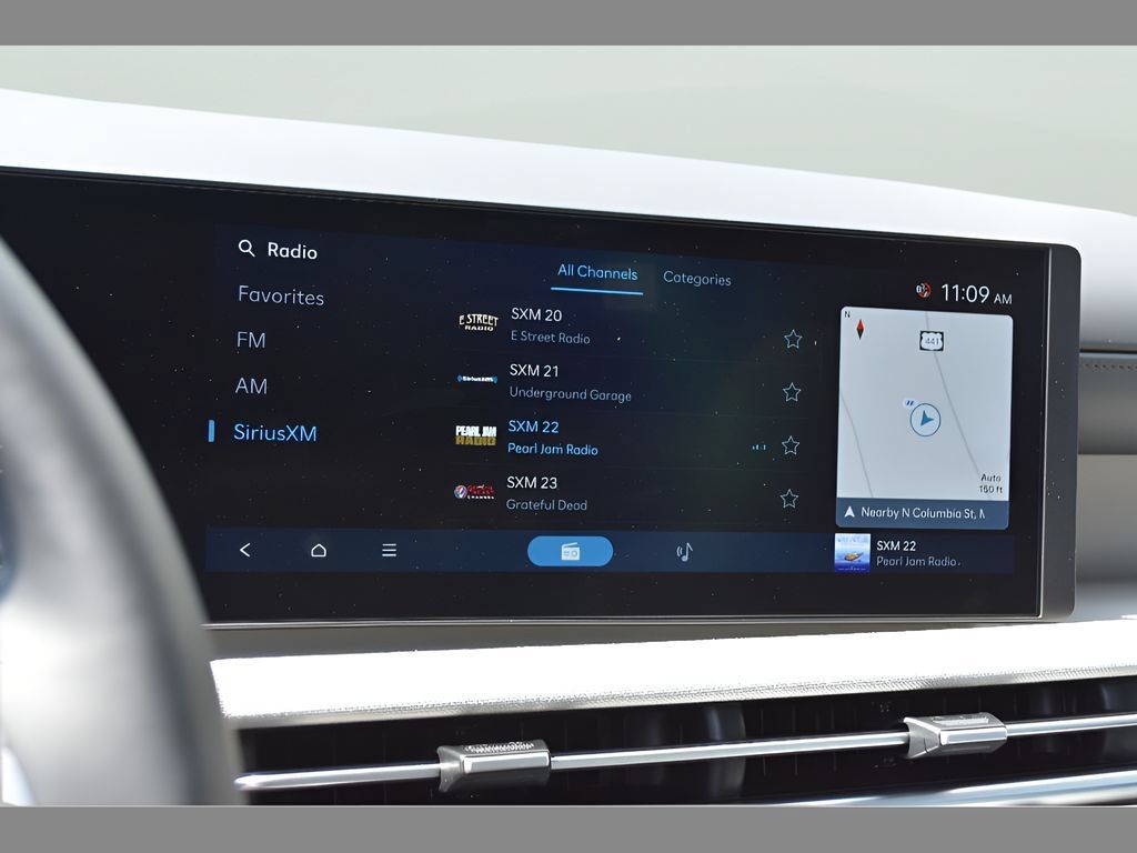 Used 2025 Hyundai Tucson Limited FWD image 24