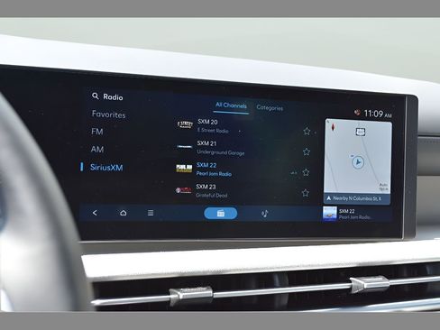 New 2025 Hyundai Tucson Limited FWD image 24