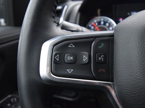 Used 2024 RAM 1500 Laramie AWD/4WD image 37