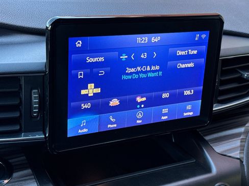 Used 2020 Ford Explorer Limited w/ Class III Trailer Tow Package image 18